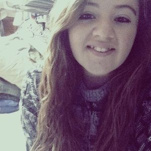 Meet your Posher, Selena