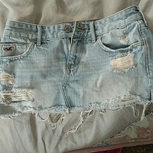 Hollister mini skirt