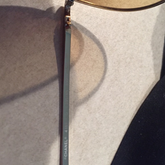 Authentic Chanel Aviator glasses - Picture 3 of 4