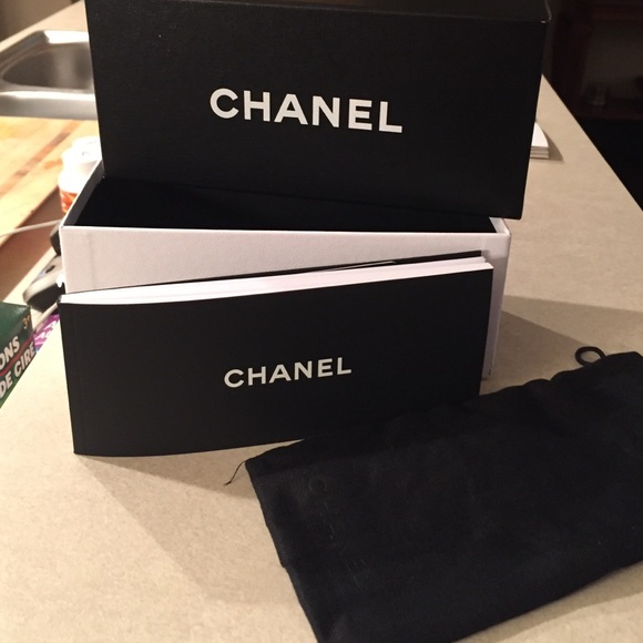 Authentic Chanel Aviator glasses - Picture 4 of 4