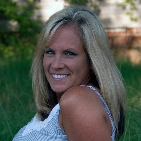 Meet your Posher, Pam - Picture 1 of 1