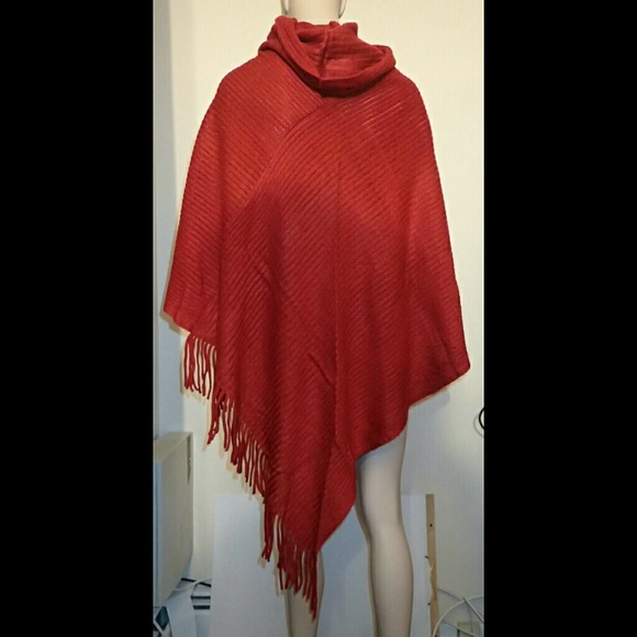 BCBG Maxazria Red Poncho One Size - NWT - Picture 3 of 4