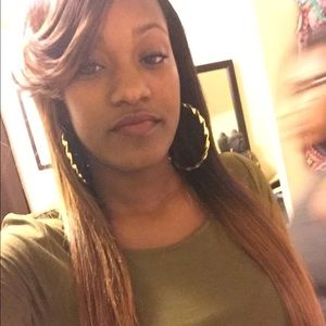 Meet your Posher, Desiree