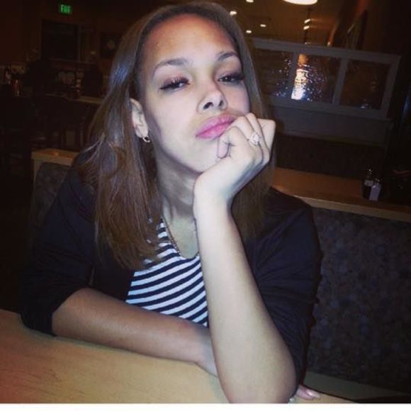 Meet your Posher, Heather - Picture 1 of 1