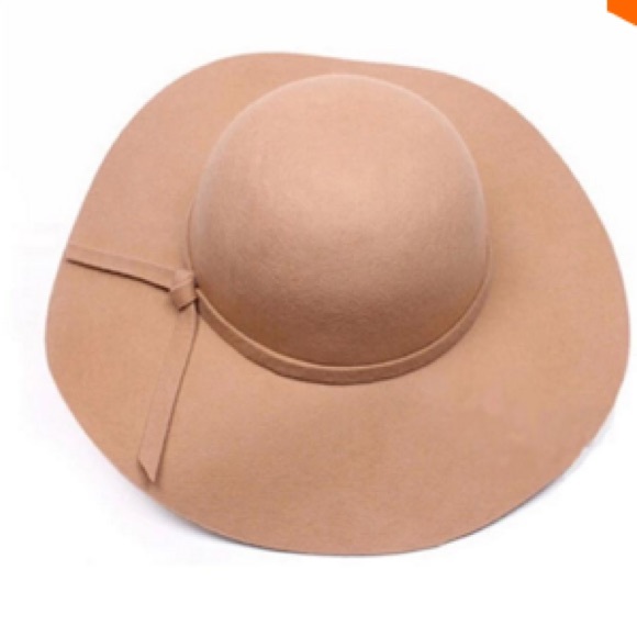 Accessories - $15--Tan Floppy Hat