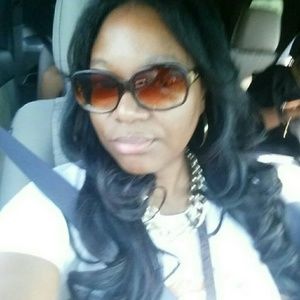 Meet your Posher, Adrian