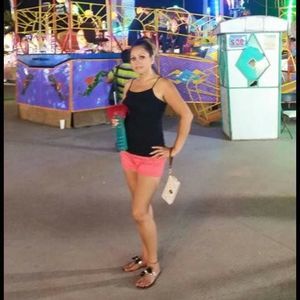 Meet your Posher, Yesenia