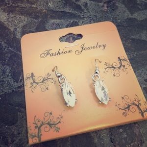 Dangle earrings