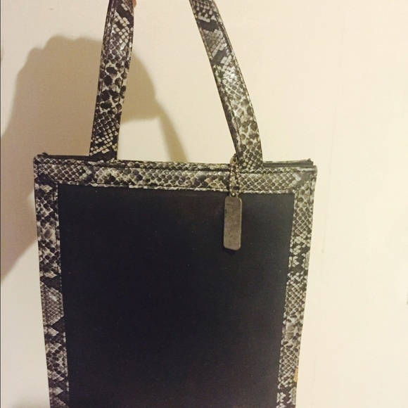 Small hand bag - Picture 1 of 1