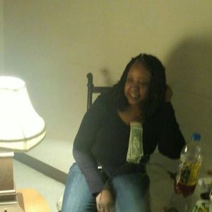 Meet your Posher, Antionette