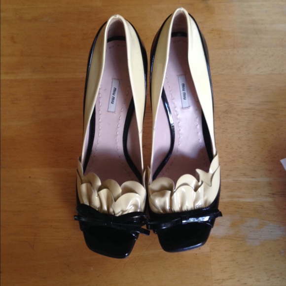 Miu miu black and white heels