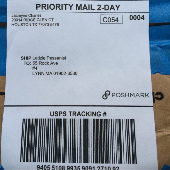 BETTER PICS WHEN I SHIP WITH USPS SHIPPING TAPE - Picture 2 of 3