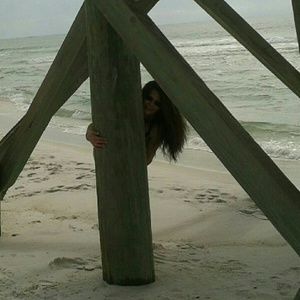 Meet your Posher, Angela