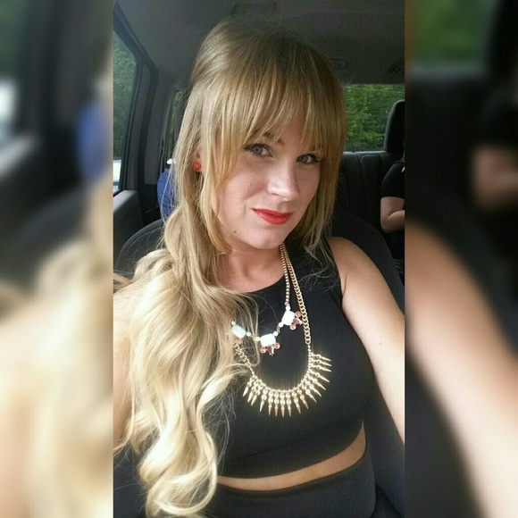 🧜🏼‍♀Your Posher - Rebecca @thatprettymermaid IG - Picture 3 of 5