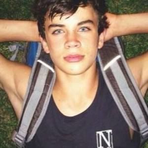 Meet your Posher, Hailey