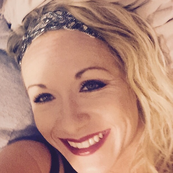 Meet your Posher, Alicia - Picture 1 of 1