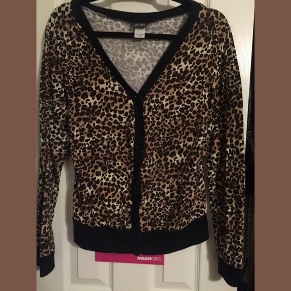 {Cheetah Print Cardigan}