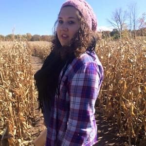 Meet your Posher, Kelli