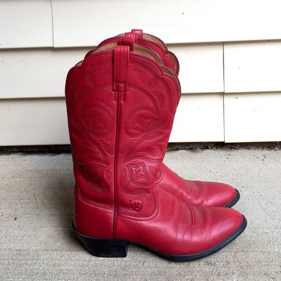 Ariat Red Deertan Boots! ❤️ SALE!