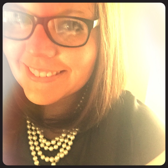 Meet your Posher, Angela - Picture 1 of 1