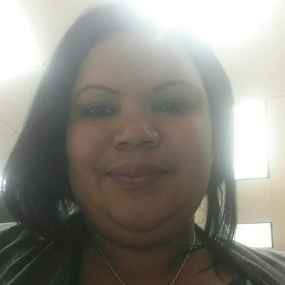 Meet your Posher, Yessenia