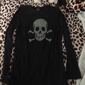 Skull and crossbones shirt