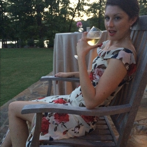 Meet your Posher, Meg - Picture 2 of 3