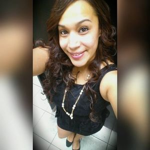 Meet your Posher, Claudia