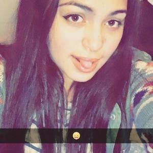 Meet your Posher, Crystal