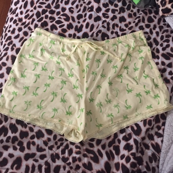 Palm tree shorts