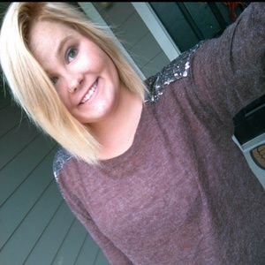 Meet your Posher, Adrianna