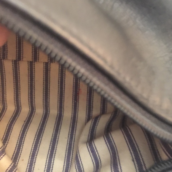 Authentic Coach - Picture 3 of 3