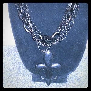 Necklace and earring set
