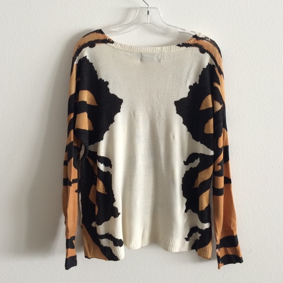 Super cute tiger print sweater from Mink Pink! - Picture 3 of 4
