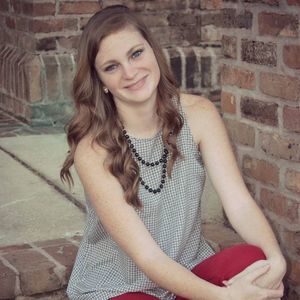 Meet your Posher, Alyssa