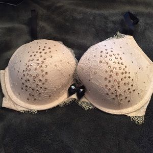 Victoria's Secret Limited Edition Very Sexy