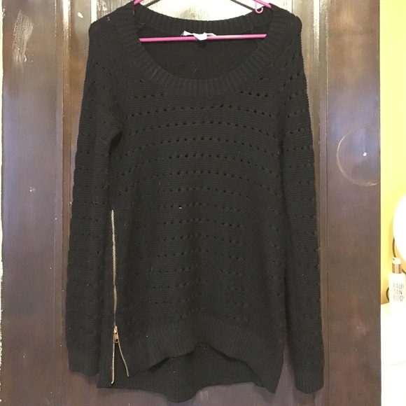 Black bcbg sweater