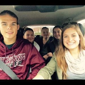 Meet your Posher, Taylor