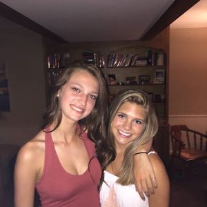 Meet your Posher, Claire