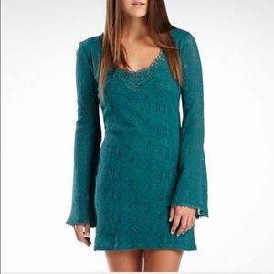 Ivory Lace Dress [L]