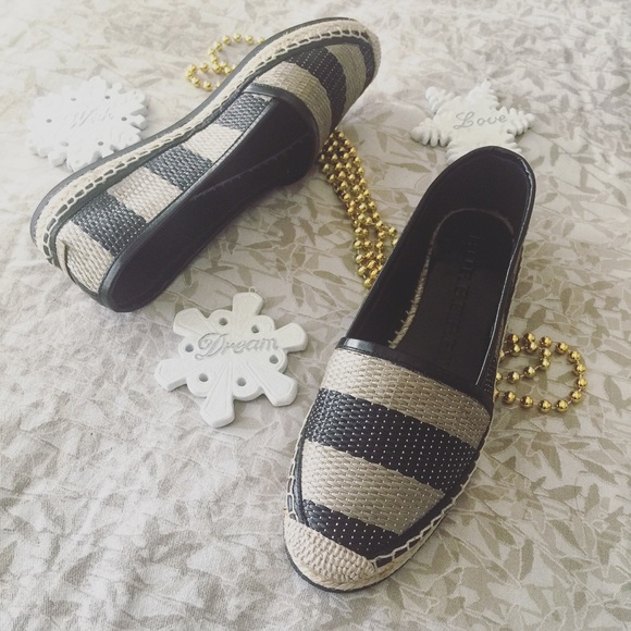 Classic Raffia Espadrille-Burberry - Picture 2 of 4