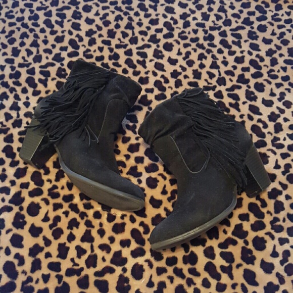 Rampage Shoes - Rampage Black Fringe Booties