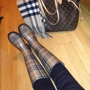 Burberry rainboots