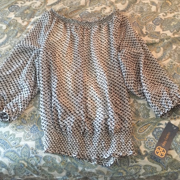 Cute patterned blouse!!!!!