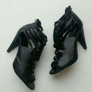 FINAL PRICE! MOSSIMO Strappy Open-toe Heels