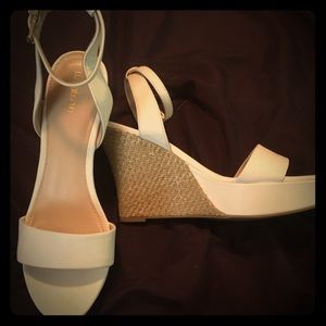 Liz Claiborne Wedges