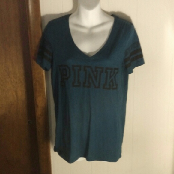 VS PINK TEE☆☆☆SALE 2 HRS ONLY☆☆☆