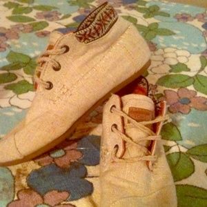 Bootie Toms