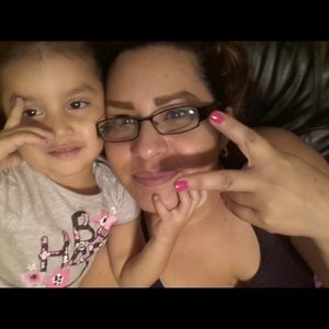 Meet your Posher, Elvia