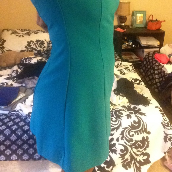 Teal dress - Picture 2 of 4